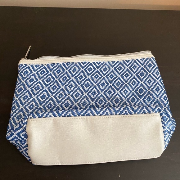 𝅺NORDSTROM bag - Picture 1 of 3